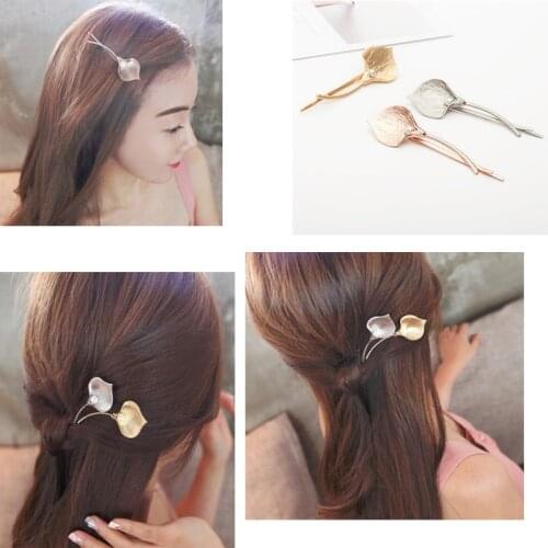 Hot Sale Women Girls Fashion pearl Simple flower shape Metal Hair Clips alloy Hairpins Female Hair Styling Accessories F021