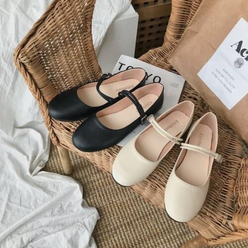 Hot sale popular solid color round head retro Buckle Strap simple wild high quality flat womens shoes spring autumn W33-66