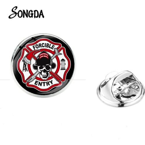 Skull Pattern Firefighter Brooch Handmade Fire Fighter Dept Metal Badge Glass Cabochon Backpack Brooches Mens Lapel Pins