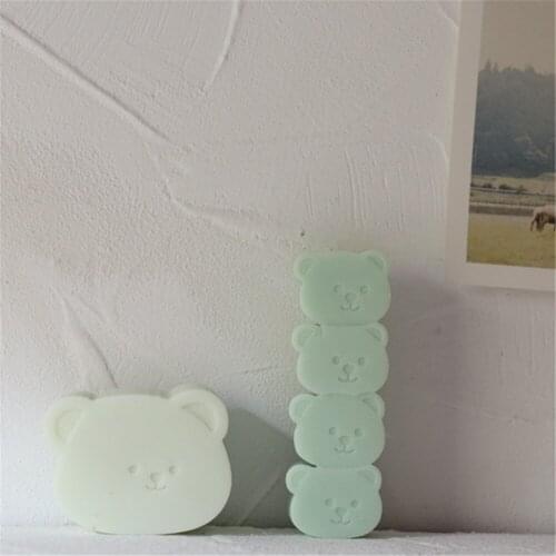 Cute Bear Candle Mould Soy Wax Columnar Silicone Candle Mold Aromatherapy Molds for Plaster Hand-made Soy Aroma Wax Soap Mold