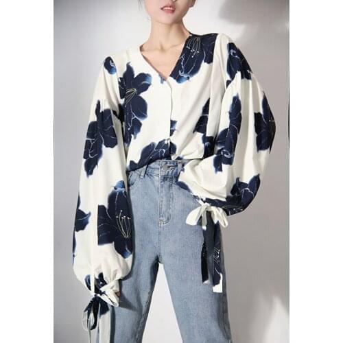 2021 Spring Womens Shirt Printing Loose Casual Long Sleeve Short V-neck Puff Sleeve Shirt Fashion All-match Womens Shirt