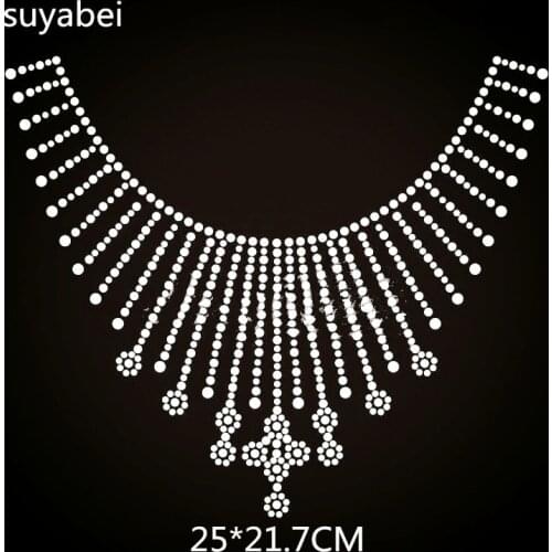 2pc/lot Neckline Strass iron on rhinestone transfer applique patch BLING hot fix rhinestones motif design stone for baby shirt