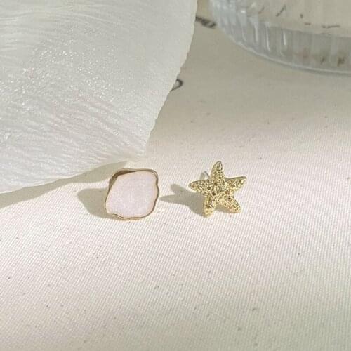 Summer Asymmetric Starfish Shell Earrings Creative Female Gold Stud Earrings Accessories Creative Girl Beach Party Jewelry