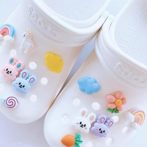 Lovely Croc Charms Designer Whole Set Rabbit New Designer Shoe Charms for Crocs Colour Rainbow Multiple Shoe Accessories for Kid