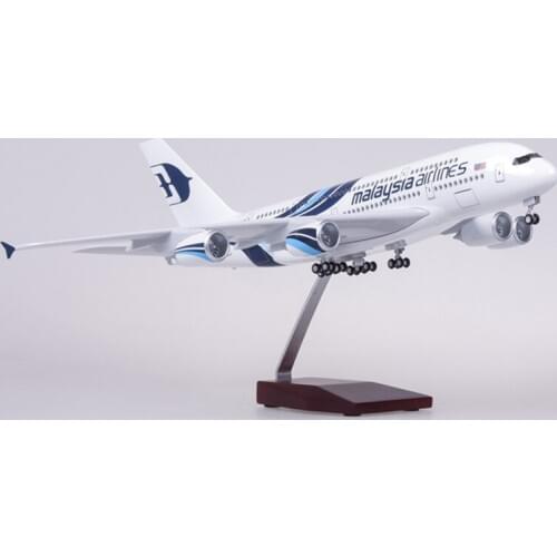 45.5CM 1/160 Scale Airplane Airbus A380 Malaysia Airline Model W Light and Wheel Diecast Plastic Resin Plane For Collection