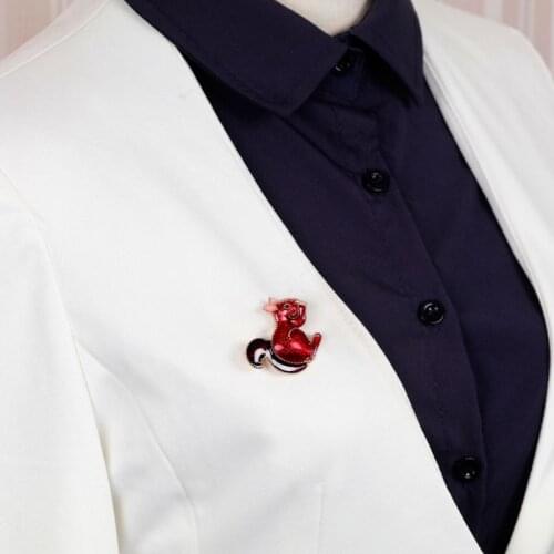 Squirrel Brooch Animal Enamel Creative Women Jewelry Pin Badge Scarf Pins Gifts R7RF