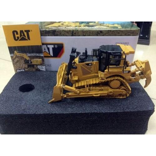 New color box - DM Model - Cat D8T Track-Type Tractor - 1/50 Scale DieCast #85299