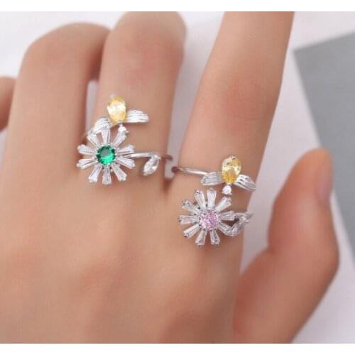 Ring for Women New Daisy Flower Elegant Opening Adjustable Wedding Party Engagement Finger Rings Statement Jewelry Gift