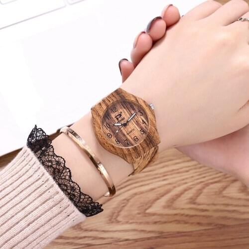 Simple Wood Grain Digital Scale Quartz Watch Personality New Imitation Wood Design Ladies Watch
