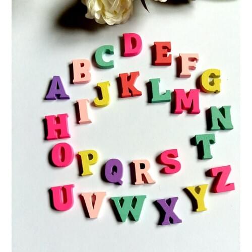 200pcs Randomly Mixed Numbers and Letters, Fashion Wooden letters for Decorations DIY Scrapbooking Crafts