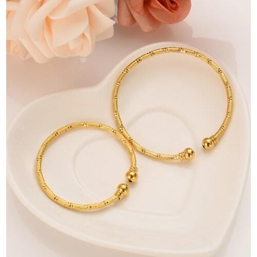 Small Gold Color Bracelet&Bangles for mother Baby/Girls/Boy Charm Beads Bracelet Small Bell/Heart Jewelry Child Party Gifts