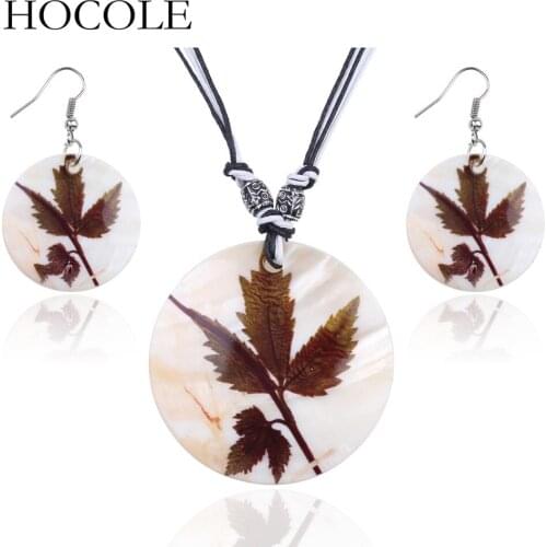 HOCOLE Ethnic New Design Jewelry Sets for Women Leaves Pattern Shell Pendant Necklace and Dangle Earrings Costume Jewelry Sets