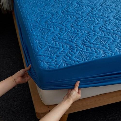 100% Waterproof Pure Color Quilted Embossed Mattress Protector Fitted Sheet Style for Bed Anti-mite Mattress Cover Copri