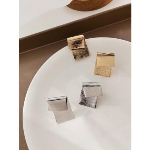 S925 needle Metallic Earrings Simply Design Metal Alloy Golden Silvery Plating Geometric Irregullar Drop Earrings For Women