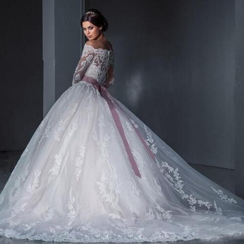 Long Sleeve Floral Plus Size Wedding Dress Princess Ball Gowns Off the Shoulder Bridal Dress Lace