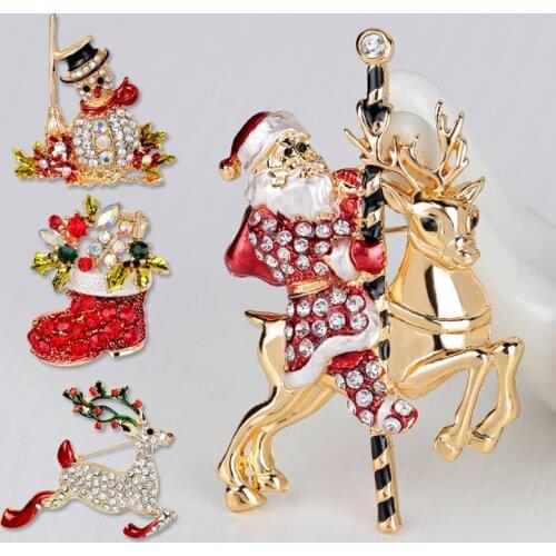 New Fashion Enamel Deer Brooches Cute Sika Deer Rhinestone Santa Claus Animal Brooch Pins Children Kids Christmas New Year Gifts