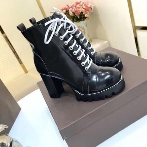 Botas de cavaleiro de salto alto outono e inverno botas femininas de couro da moda botas nuas sapatos para veículos motorizados