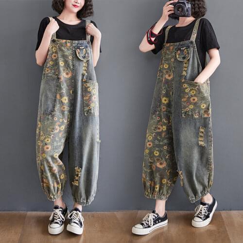 The new spring and summer will spot the large code printed denim overalls women limit