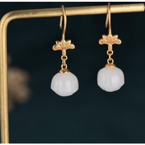 Retro Cute White Stone Flower Drop Earrings for Women Elegant Palace Ethnic Dating Jewelry 2021 Trend Fashion Friends Gift M4