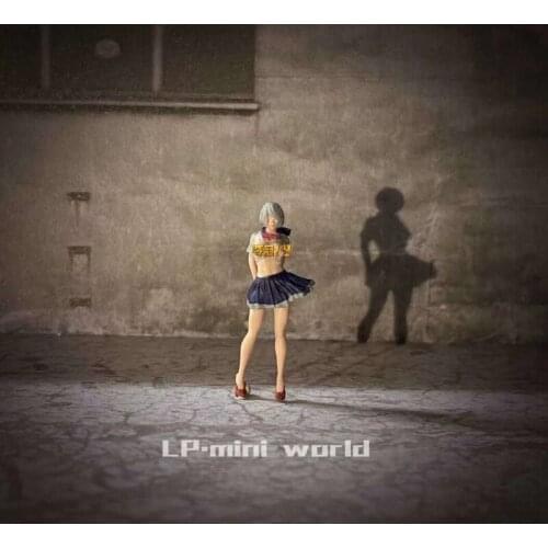 1/64 resin die-casting doll model student outfit micro-landscape shooting props car model decoration scene layout decoration