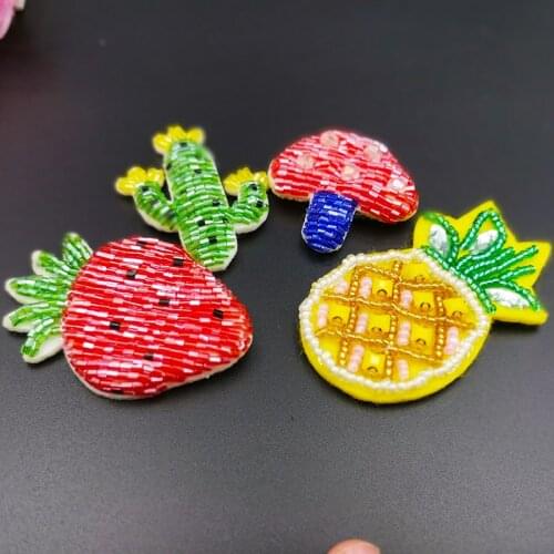 Badges for clothes Fruit beaded patch Strawberry Pineapple Cactus Mushroom Cherry Womens Clothes Corsage Patch Accessories cute
