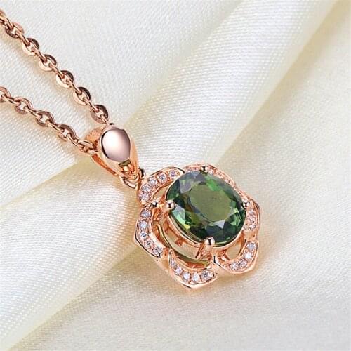 Exquisite Rose Gold Plated Rose Flower Necklace Green Zircon Crystal Necklace Charm Women Engagement Jewelry Gifts