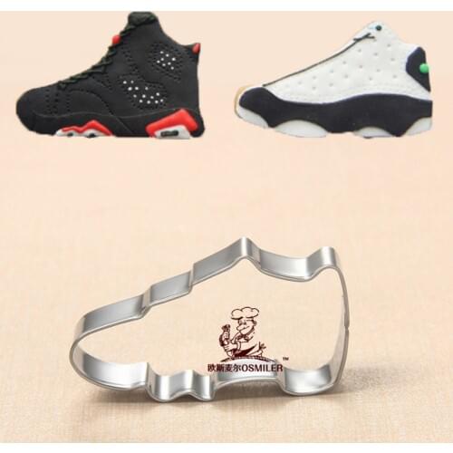 1pcs Sneakers Sport Shoes Moldes Metal Cookie Cutter patisserie reposteria Macaron Cupcake Fondant Cake Tool Kitchen Accessories