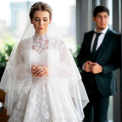 Elegant Lace Wedding Dresses Long Sleeve Church Bridal Gowns High Collar Pearls Sash Custom Made Ball Gown Robe De Mariee