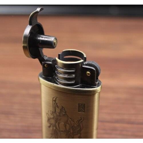 Creative Retro Gas Lighter Metal Grinding Wheel Torch Lighter Engraving Image Mens Cigarette Tool Gift