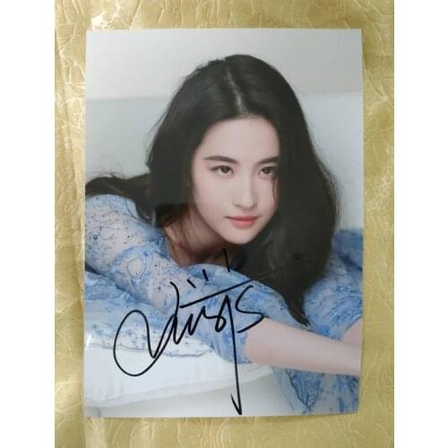 Crystal Liu Yifei autographed with pen signed photo 5*7 inches 102010
