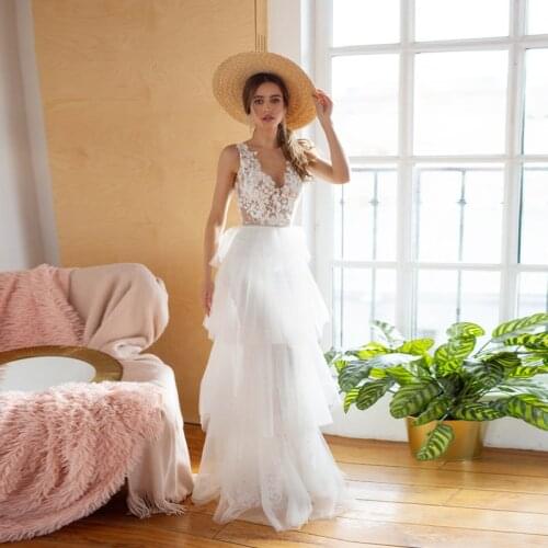 2021 New Hot Illusion O-Neck Wedding Dresses Sleeveless Layer Tulle Skirt Bridal Gowns cupcake dress