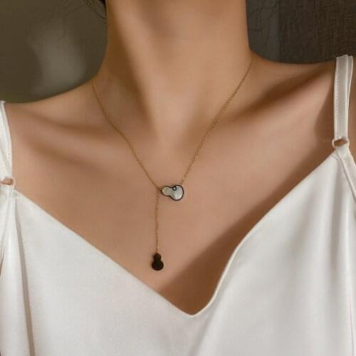 U-Magical Korean Fashion Shell Gourd Pendant Necklace for Women Charming Geometric Gold Color Metallic Chain Necklace Jewelry