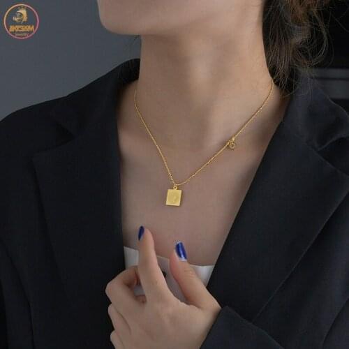 Akizoom Ins Fashion Necklace Round Bead Chain Necklace Stainless Steel Square Brand Queen Head Pendant for Women Jewelry Gift
