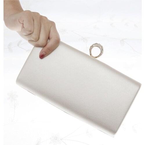 Finger Ring Diamonds Handbags Flap Design Lady Evening Bags Satin White Color Messenger Purse Wedding Clutch