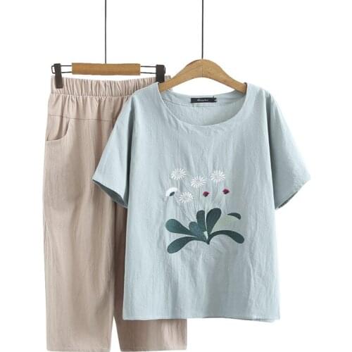 Plus Size Womens Vintage 2pieces Summer Sets Short Sleeve Embroidery Top + Elastic Waist Cropped Pants Suits