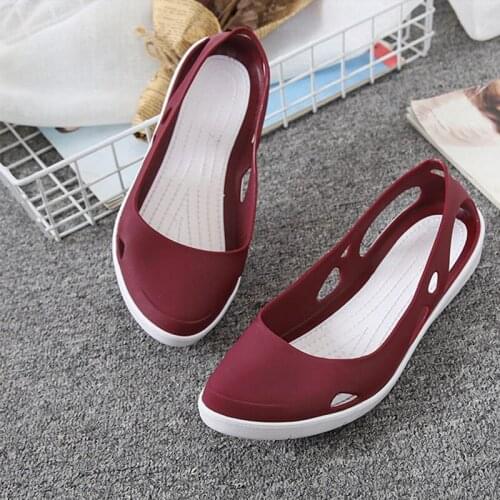 Womens Sandals Women Casual Shoes Slip on Soft heels Flat Jelly Shoes Summer Shallow Loafers Hollow Breathable Ladies Shoes New