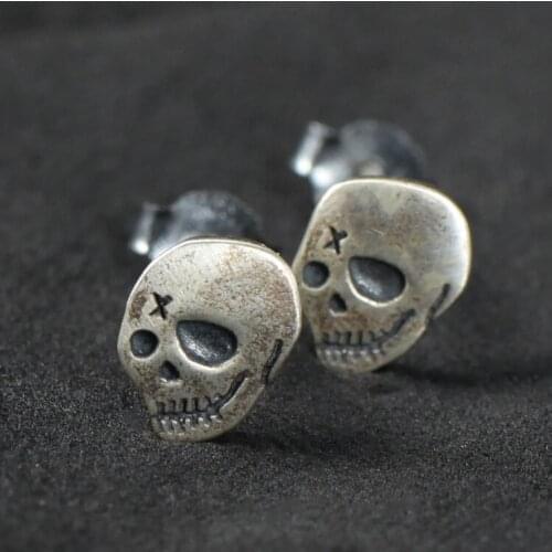 Retro Punk Horror Skull Stud Earring Fashion Mens and Womens Silver Color Earring Hip Hop Mens and Women Street Party Jewelry