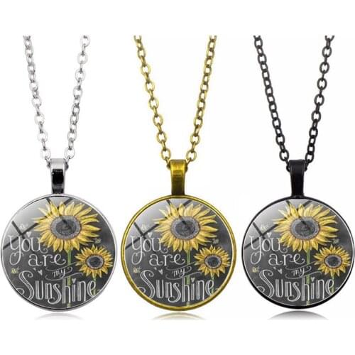Vintage Fashon Glass Sunflower Pendant Necklace Retro bronze chain Women You Are My Sunshine Flower Choker Necklace Jewelry Gift