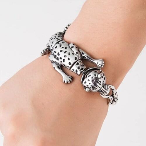 2018 New Hyperbole Spring-Clasps Stainless Steel leopard Cuff Bracelets as men gift
