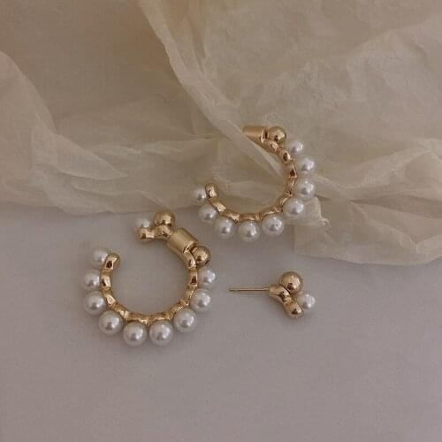 Simple Elegant Small Pearl Pendant Earrings For Woman New Fashion Jewelry Party Ladies' Unusual Dangle Earrings Accessories