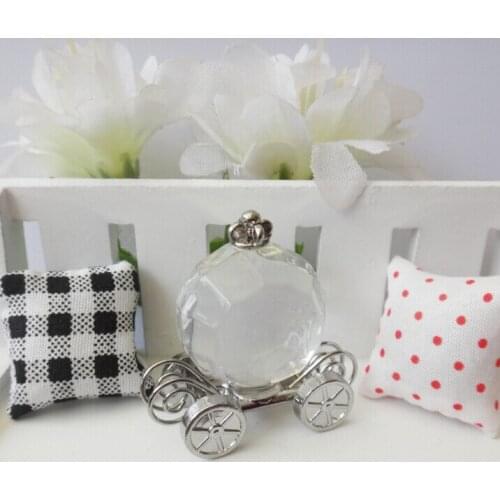 Free shipping 80pcs With Free Shipping Wedding Gifts For Guests Crystal Cinderella Pumpkin Coach Favors Crystal Wedding Favors