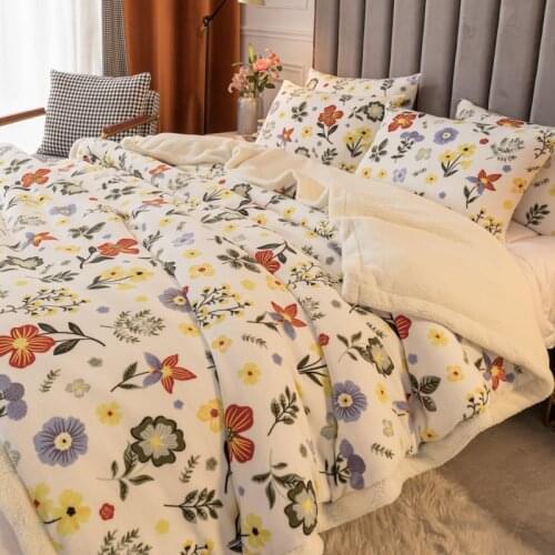 BOUSSAC Blankets