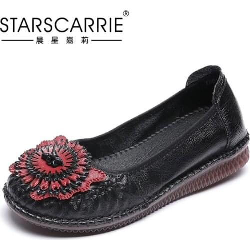 Spring shallow mouth Doudou shoes flower mother shoes top layer cow leather soft sole middle aged and old people dance shoes
