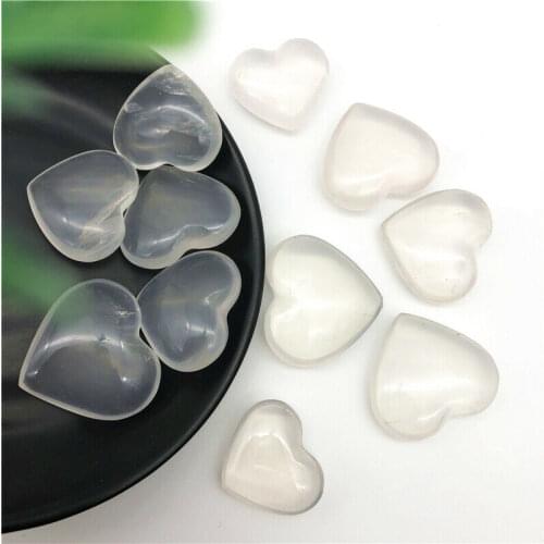 Drop Shipping 1pc Natural White Crystal Clear Quartz Heart Shaped Crystal Stones Healing Gifts Natural Stones and Crystals