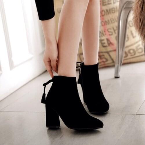 2019 new European and American pointed tassel bow thick heel high-heeled short boots girl