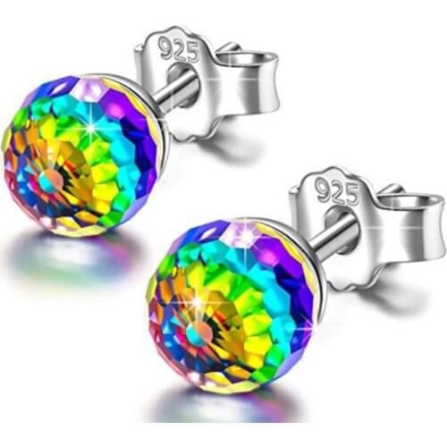 Kisseason Stud Earrings