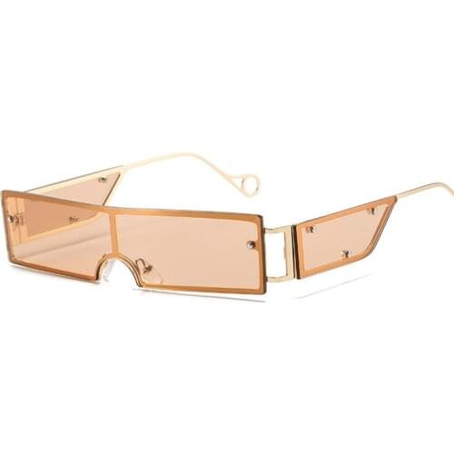 New square frame sun glasses for women with retro rivet personality eyeglasses occhiali da sole donna sunglasses women 2021