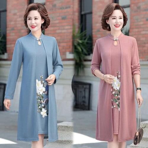 Womens Mother Dress Autumn Long Sleeve Fake Two Pieces Cheongsam Dresses Middle Aged Womens Flower Embroidery Elegant Dress