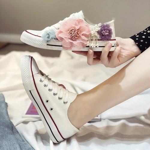 Autumn Women Flower Canvas Shoes Casual Breathable Parent Child Dimensional Flower Mid Top Canvas Sneakers Single Shoes W31-22