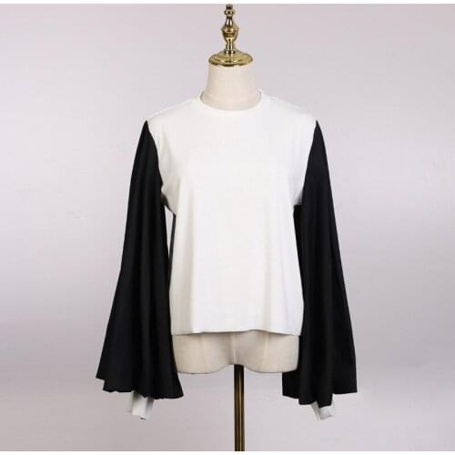 Woman T Shirts Crew Neck Contrasting Color Stitching Trumpet Sleeves Fake Two Tops Outdoor Leisure Loose Thin Girl Clothes
